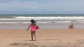 Fomos à praia e as crianças se divertiram. Enzo comeu até areia#feriado #praia  #mar #enzo #eloa