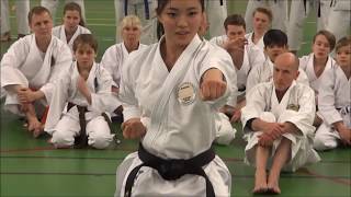 World Champion RIKA USAMI Teaching Kata (KOSOKUN SHO)