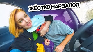 Шепелявый ЖЕСТКО Нарвался на Красавицу 🤣 Пранк в авто и ДЕНЬГИ 🔥 Свидание с Девушкой SaXaR.Tv